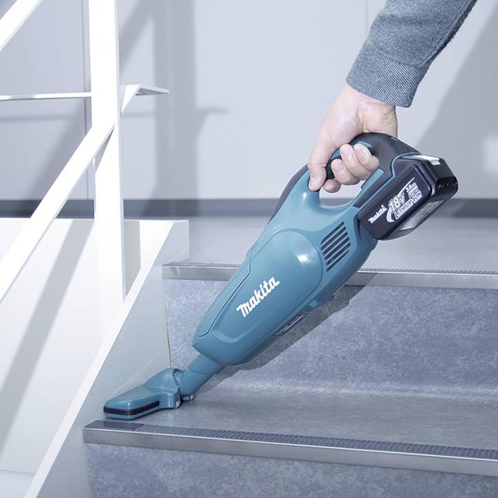 Actual product image Makita Battery-powered hand vacuum cleaner DCL182Z T