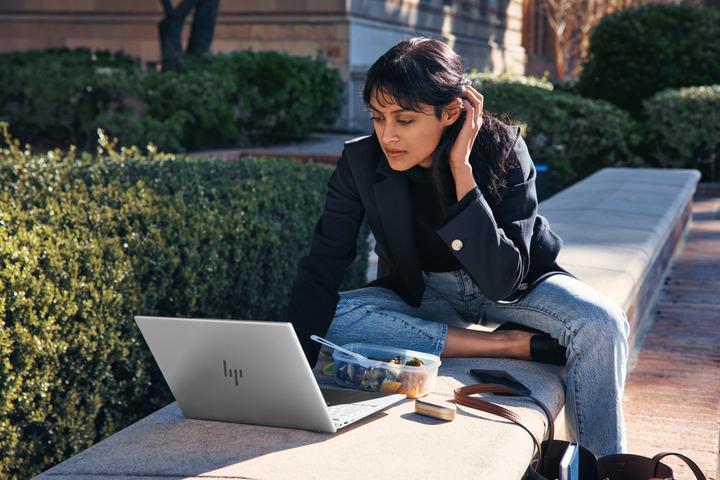 Actual product image HP Pavilion Plus 14-eh1059ng (14", Intel Core i5-1340P, 16 GB, 512 GB, DE)