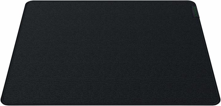 Actual product image Razer Strider (L)