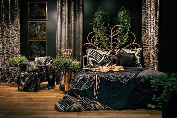 Productafbeelding Eurofirany BEPERKTE COLLECTIE VICTORIA7 Vaas, ∅ 15 X 40 cm, kleur: zwart, goud