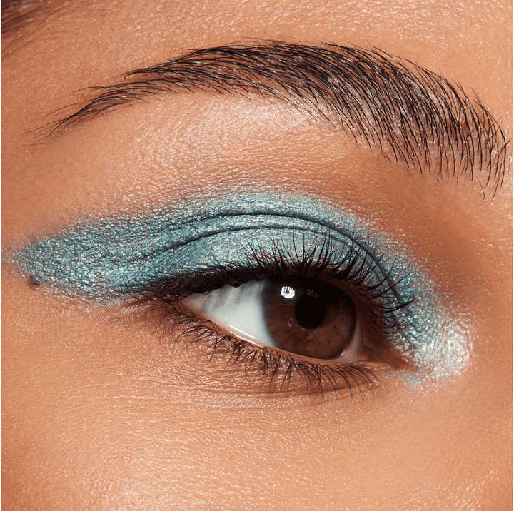 Actual product image Catrice Aloe Vera Eyeshadow Stick (080 Ocean Depths)