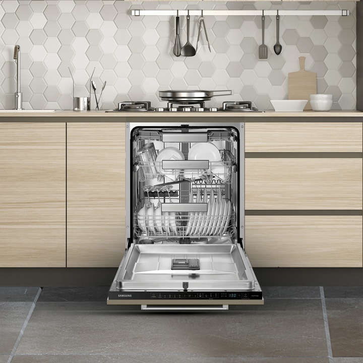 Immagine prodotto Samsung DW60A8070BB Lavastoviglie da incasso a scomparsa totale Serie 8500 14 coperti B Terzo cesto