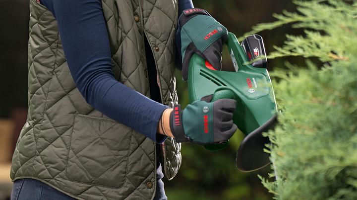 Image du produit Bosch Home & Garden Universal Hedge Pole 18 (Taille-haies sans fil)