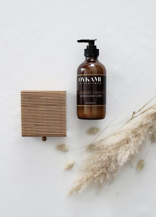 Image du produit Oykami Coffret cadeau Lotion pour le corps et les mains Blueberry Mimosa (Set soin du corps)