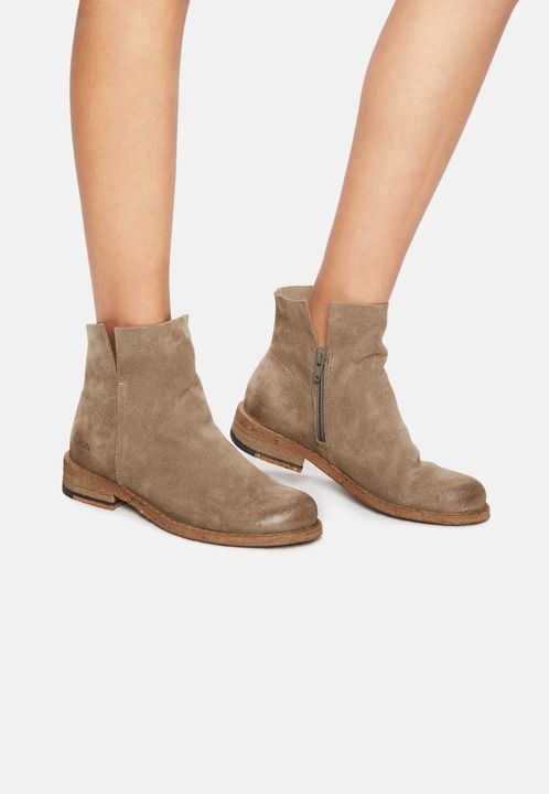 Actual product image Felmini This stiff boot from is made from suede. They offer a perfect blend of (36)