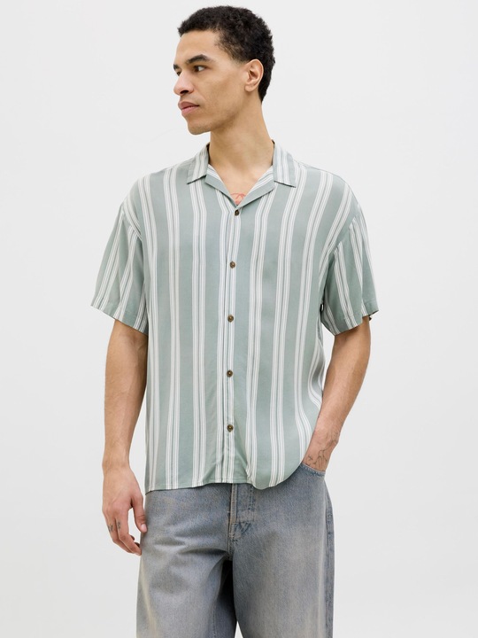 Actual product image Jack & Jones Jjejeff Stripe Resort Shirt Ss Sn (M)