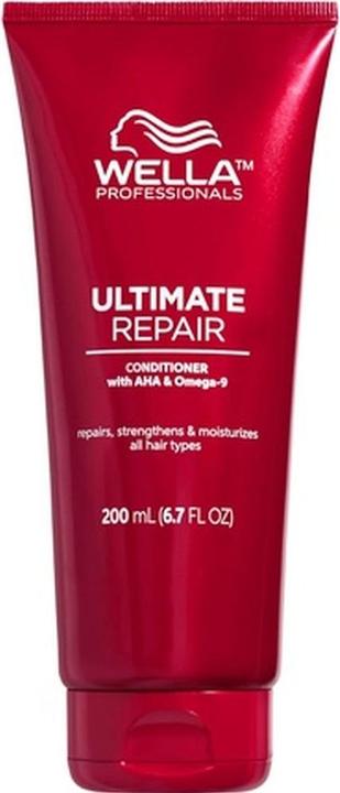 Wella Professionals Ultimate Repair Conditioner for Damaged Hair with AHAs (200 ml)