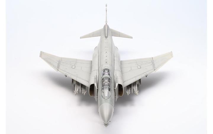 Actual product image Tamiya McDonnell Douglas F-4B Phantom II 1:48 Kit