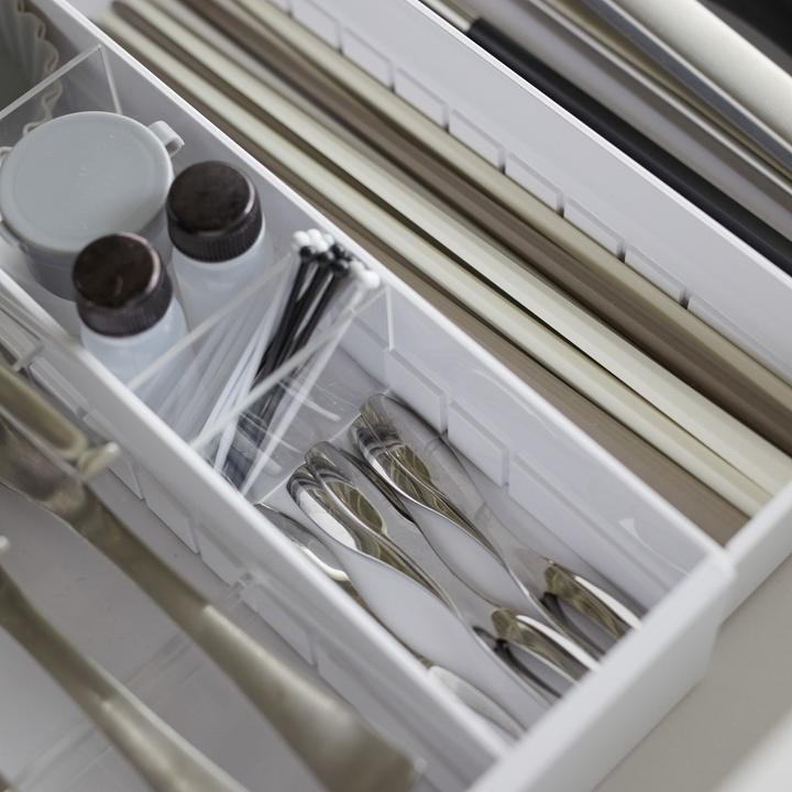 Productafbeelding Yamazaki Uittrekbare besteklade met schuine vakken TOWER