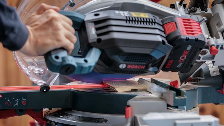 Actual product image Bosch Professional Zubehör Blau Zubehör 2608902246 EXPERT Kreissägeblatt Holz kabellos 305 x 2,2/1,6 x 25,4 mm T120