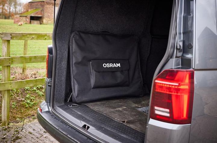 Produktbild Osram BATTERYcharge SOLAR 200W Monokristallines Solarmodul 200 W 12 V, 5 V (200 W, 10.50 kg)