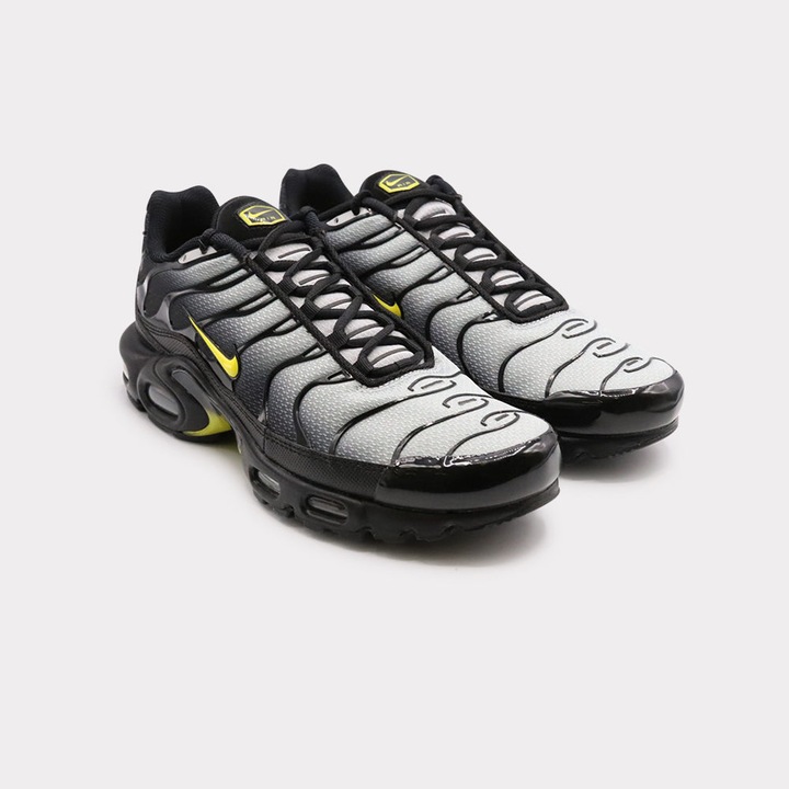 Wolf Grey, Black, opti yellow