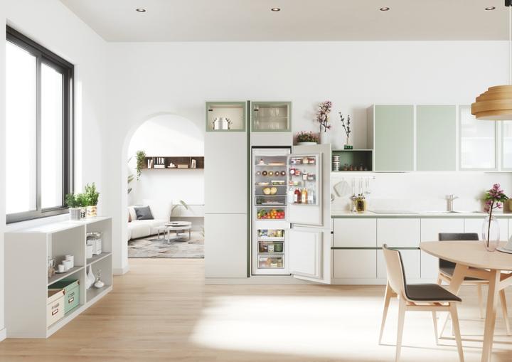 Produktbild Candy Fresco CBT5518EW Kühl- und Gefrierkombination Integriert 248 l E Weiss (248 l)