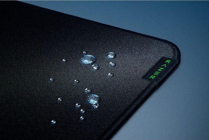 Produktbild Razer Strider (L)