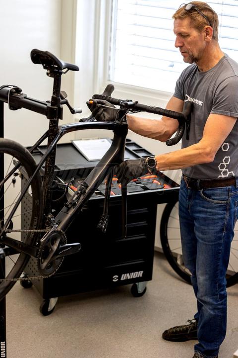 Produktbild Unior 1600N1-US Profi Werkzeugwagen für Mechaniker, 7 Schubladen 364x564mm, 1 Schublade 383x564mm