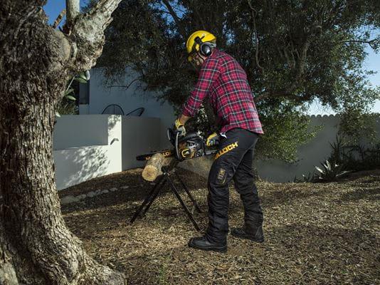 Actual product image McCulloch CS 42S (Petrol chain saw)