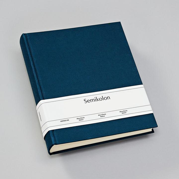 Image du produit Semikolon Fotoalbum Classic Medium 21.6 cm x 25.5 cm Marineblau (10 x 15 cm)