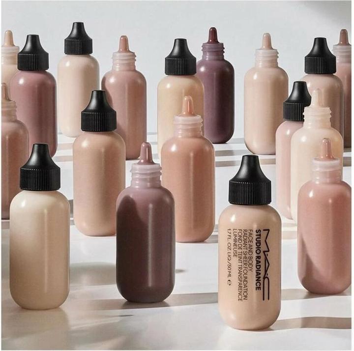 Actual product image MAC Cosmetics Studio Radiance Face and Body Radiant Sheer Foundation (W1)