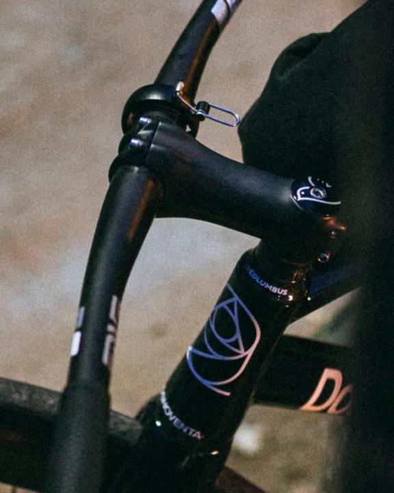 Actual product image knog. Oi Luxe