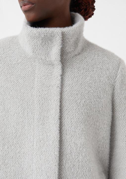 Produktbild Comma Outdoor-Jacke Langflorige weiche Jacke im Cape-Stil mit verdeckter Knopfleiste (36)