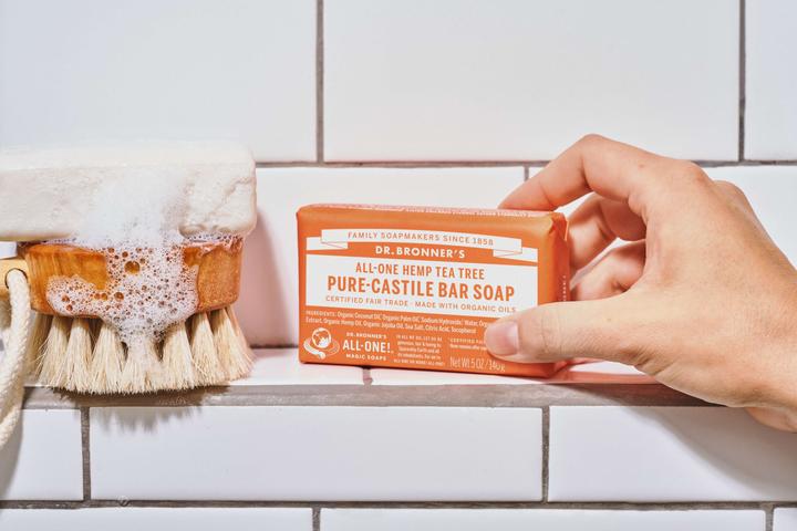 Produktbild Dr. Bronner's 3-in-1 Tea Tree Pure Castile (Hartseife)