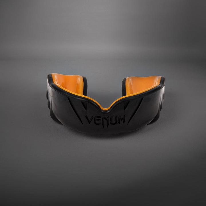 Image du produit Venum Challenger Protège Dents-Noir/Orange (Taille unique)