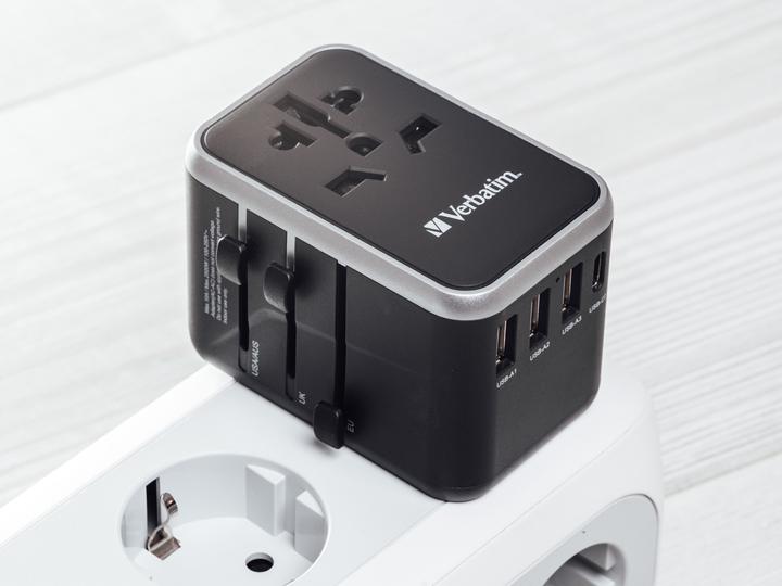 Productafbeelding Verbatim Universele Reisadapter