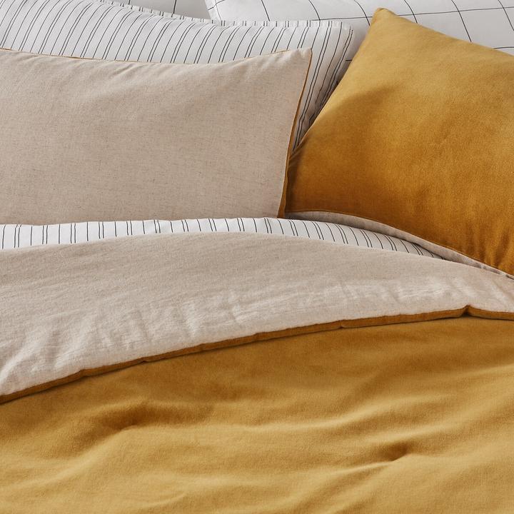 Actual product image La Redoute Interieurs Velvet (150 x 150 cm)