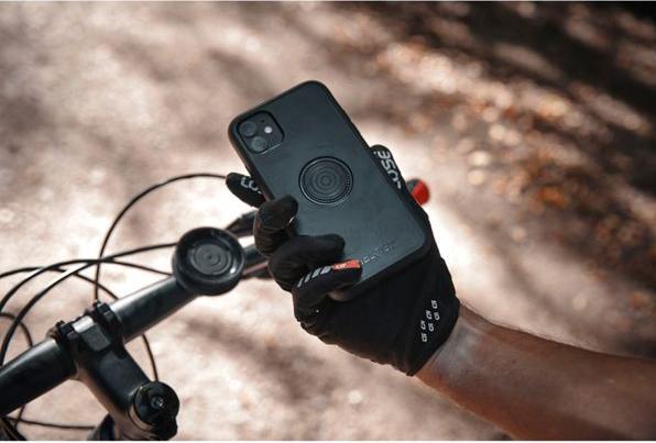 Actual product image Fidlock Sports & Outdoor Vacuum Phone Case (Apple iPhone 12 Pro Max)
