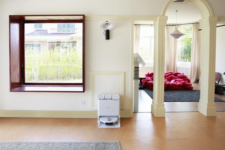 Actual product image EZVIZ RS20 Pro (7200 Pa, Wiping pads (rotating))