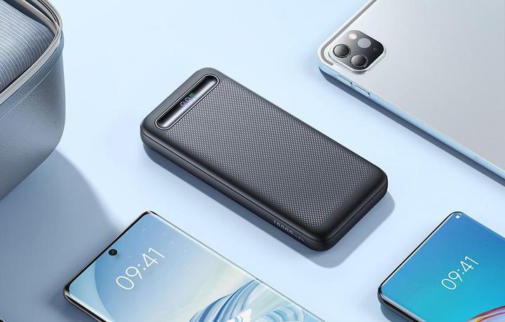 Actual product image Mcdodo Power Bank MC-3881 Digital Display 10000mAh, 22.5W do D (czarny) (10000 mAh, 22.50 W, 37 Wh)