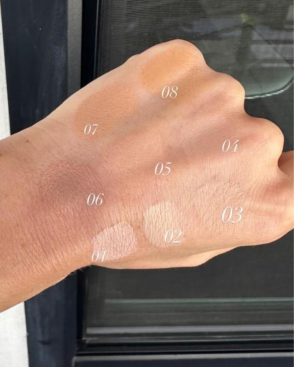 Actual product image Sweed Glass Skin Foundation (05 Light N)