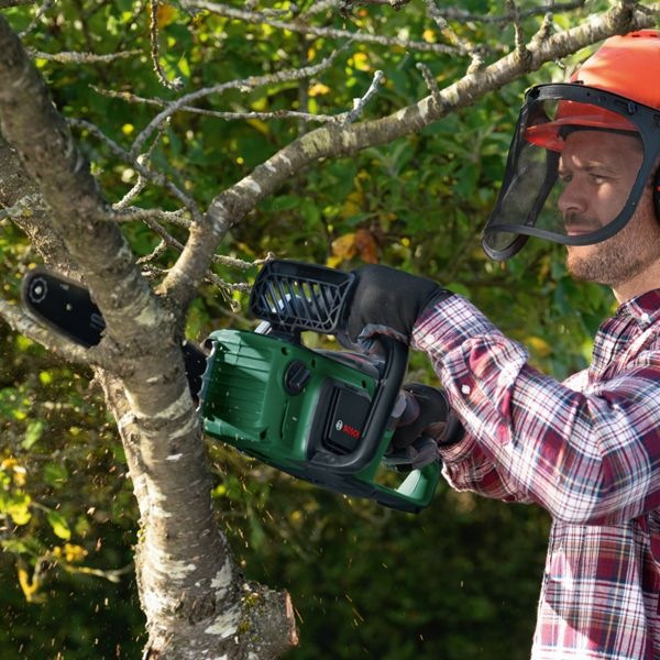Image du produit Bosch Home & Garden AdvancedChain 36V-35-40 (Tronçonneuse à batterie)