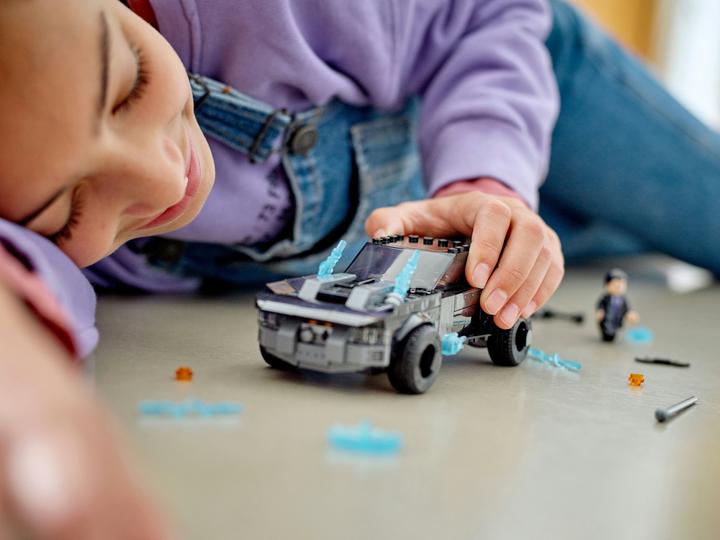 Produktbild LEGO Batmobile: Verfolgung des Pinguins (76181, LEGO DC)