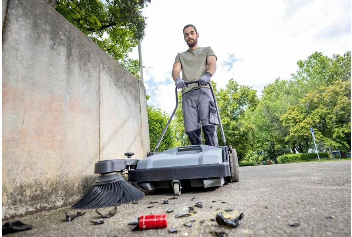 Produktbild Kärcher Professional Kehrmaschine KM 70/15 C Classic