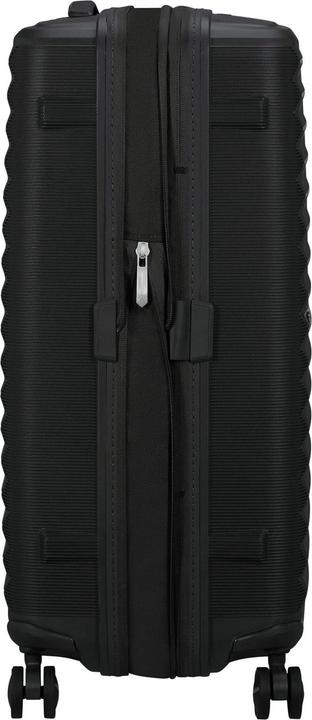 Actual product image American Tourister FastForward Spinner (67 l)
