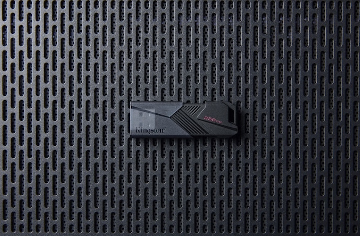 Produktbild Kingston DataTraveler Exodia Onyx (64 GB, USB 3.2)