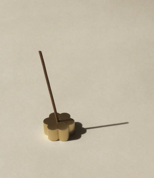 Actual product image Cedar and Myrrh Incense stick holder brass flower
