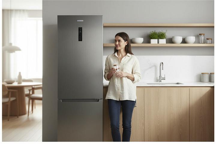 Produktbild Kibernetik E9470KO250S Kühl-Gefrierkombination schwarz (262 l)