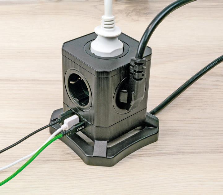 Actual product image Schwaiger Power tower sockets 7x Schuko+2x USB (5 x, 1.80 m)