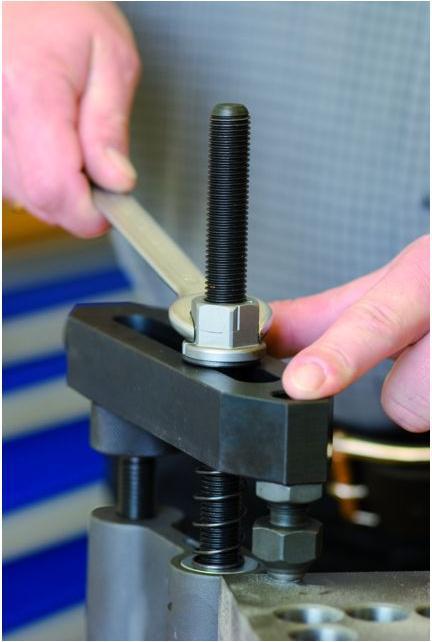 Produktbild Amf TWINNUT-Mutter mit Bund (M8)