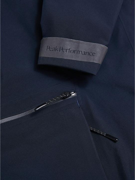 Actual product image Peak Performance Commuter Gore Tex Pac Jacket (S)