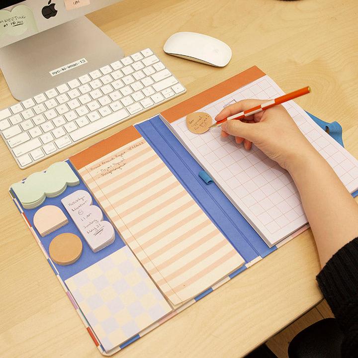 Actual product image Kikkerland Notebook And Sticky Note Set (20 x 266 mm)