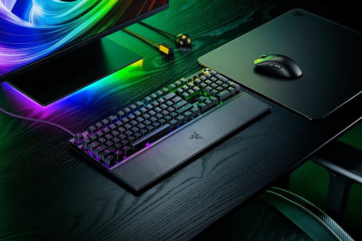 Actual product image Razer Huntsman V3 Pro (DE, Cable)