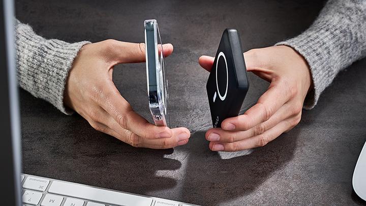 Produktbild Epico 5000mAh Magnetic Wireless Powerbank (5000 mAh, 10 W)