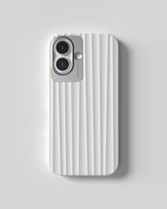 Produktbild Nudient Back Cover Bold MagSafe iPhone 16 Chalk White (Apple iPhone 16)