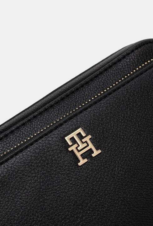 Actual product image Tommy Hilfiger Icon Camera Bag