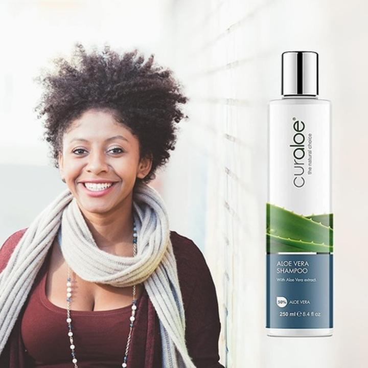 Produktbild Curaloe Aloe Vera Shampoo für Männer und Frauen 55% reine Bio-Aloe Pflegend und feuchtigkeitsspendend 8.5oz (Flüssiges Shampoo)