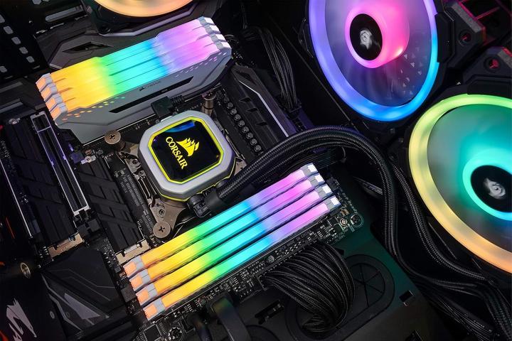 Produktbild Corsair Vengeance RGB Pro (2 x 32GB, 3600 MHz, DDR4-RAM, DIMM)