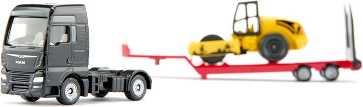 Actual product image Siku 1760 MAN Lkw mit Strassenwalze